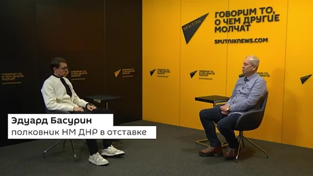       ,  @SputnikLive       